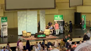 Иран отреагировал на попытку убийства писателя Салмана Рушди