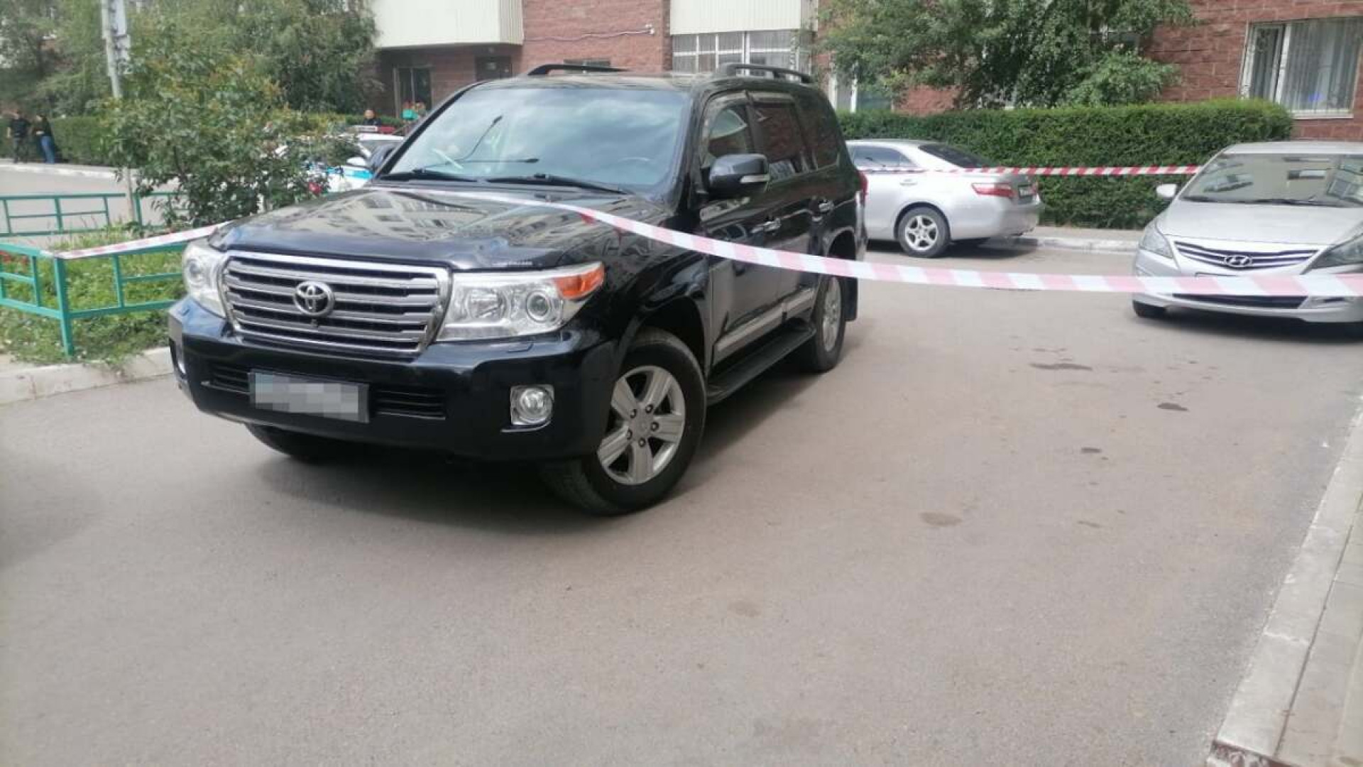 Ребенок погиб при наезде автомобиля во дворе дома в Нур-Султане: 16 августа  2022 14:06 - новости на Tengrinews.kz