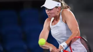 Рыбакина прошла в четвертьфинал турнира в США