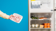 Какие продукты после заморозки превращаются в отраву
