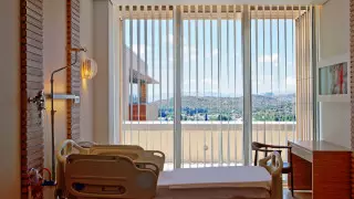 Специалист клиники Acibadem рассказал о проблеме деформации уха