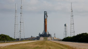 NASA заявило о готовности к запуску новой лунной мегаракеты