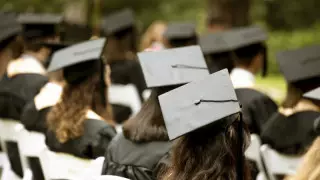 107 атырауских выпускников смогут бесплатно учиться по гранту акима области