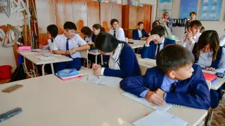 Почему эксперты и родители выступают против сокращения школьных каникул