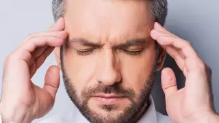 Кардиологи связали недостаток сна с высоким риском инсульта