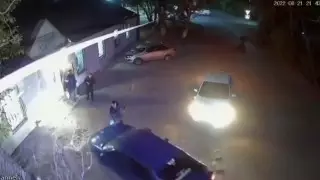 Водитель переехал человека, преградившего путь машине в Караганде