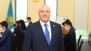 Умирзак Шукеев освобожден от должности акима Туркестанской области