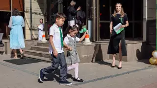 Первый звонок прозвенел в школах Алматы