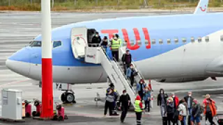 Пилот развернул самолет, чтобы забрать не попавшего на борт пассажира