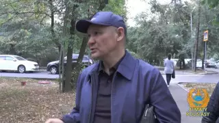 Глава полиции Алматы закрасил рекламу наркотиков на улицах города