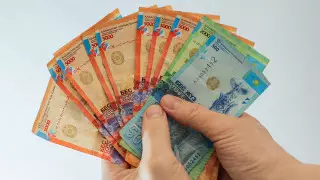 Когда минимальную зарплату казахстанцев будут определять по-новому