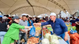 Жамбылские аграрии привезли около 500 тонн продуктов на столичную ярмарку