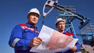 Глава КМГ поздравил всех нефтяников с профессиональным праздником