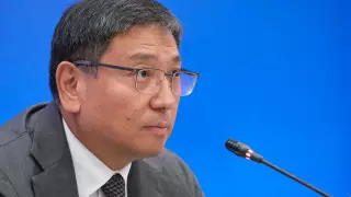 Аким Алматы Досаев ответил, будет ли заводить аккаунты в соцсетях