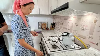 В двух микрорайонах Шымкента провели природный газ и электричество