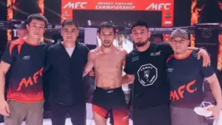 Казахстанец выиграл три боя в ММА за 20 дней