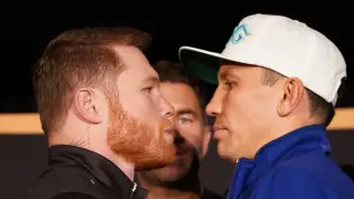 Встретились лицом к лицу: Головкин и Канело прибыли на бой в Лас-Вегас