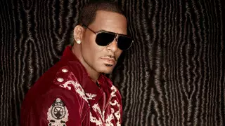 Певец R. Kelly осужден по обвинению в производстве детской порнографии