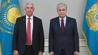 Токаев заявил о готовности Казахстана провести чемпионат мира по хоккею