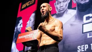 "Я ел слишком много тирамису". Чимаев жестко отреагировал на критику Нурмагомедова