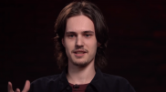 Стендап-комик Александр Долгополов совершил каминг-аут