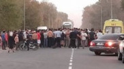 Жители Талгарского района перекрыли дорогу из-за смертельного наезда на ребенка