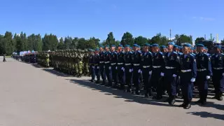 Российские власти хотят призвать в армию 300 тысяч резервистов