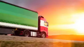 В МИИР опровергли ограничения в отношении грузовых авто из РФ и Беларуси