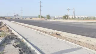 В шымкентском микрорайоне Самал-3 заасфальтированы улицы