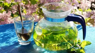 Невролог назвал помогающие снять тревожность и стресс напитки