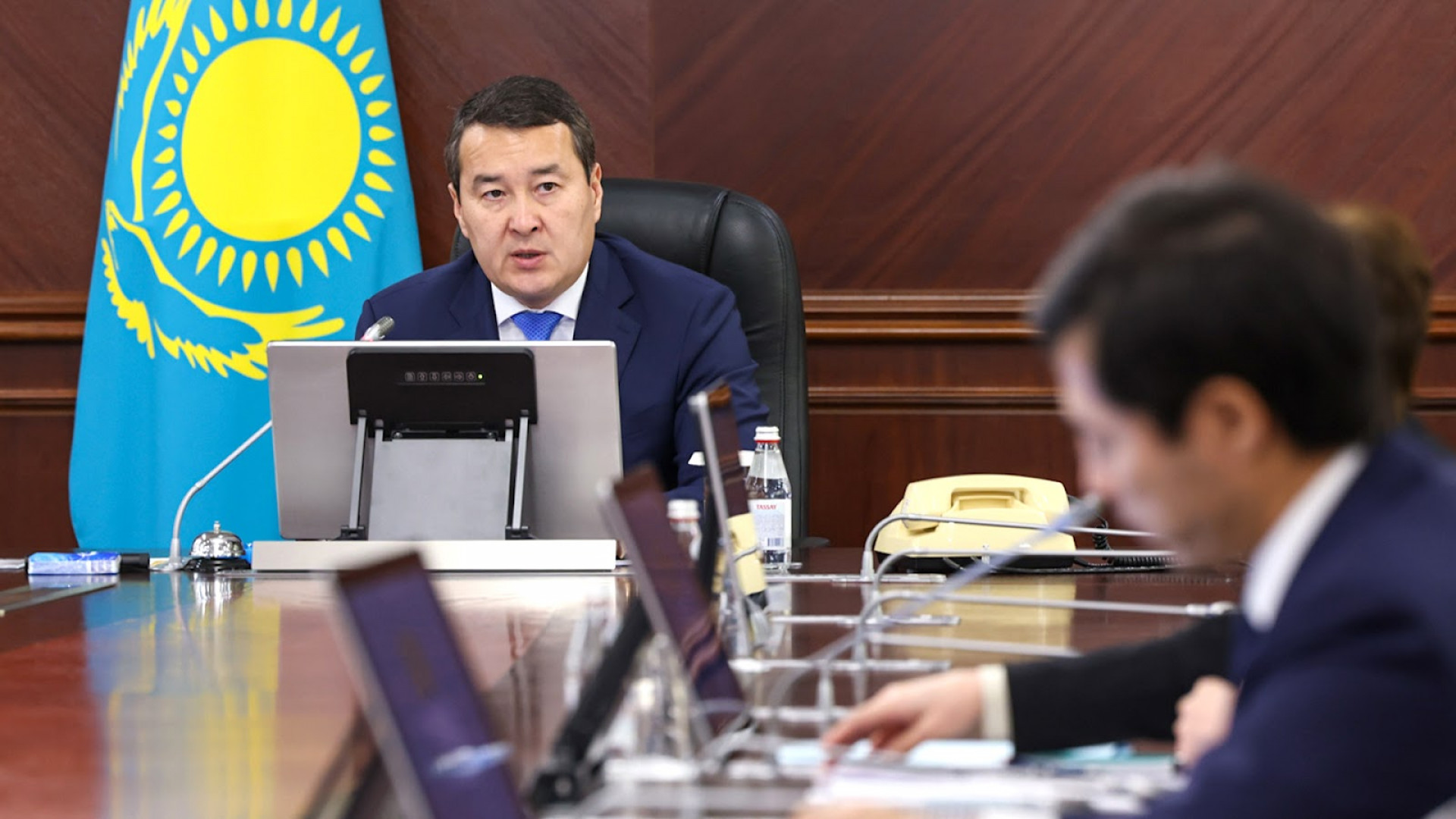 Работа премьер министром. Премьер министр Казахстана 2019.