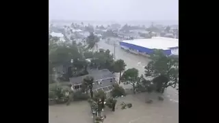 На Флориду обрушился разрушительный ураган "Ян", оставивший без света Кубу