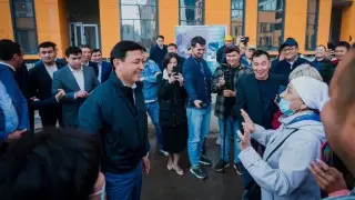 Алтай Кульгинов встретился с дольщиками ЖК "Алтын шар"