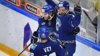 КХЛ: "Барыс" отыгрался с 0:2 и победил "Сочи" в матче с 9 заброшенными шайбами