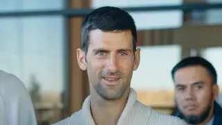 Теннисист Новак Джокович прилетел в Казахстан