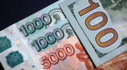 Установлены официальные курсы доллара и рубля на 4 октября