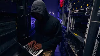 Это точно с внешнего контура - Мусин об атаках на Казнет