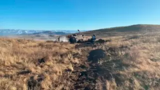 25 тонн серной кислоты вылилось при опрокидывании КамАЗа в ВКО