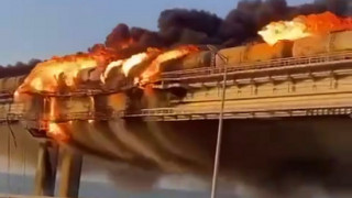 Взрыв на Крымском мосту: водитель грузовика мог не знать, что загрузил взрывчатку