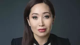 Кандидат в президенты Каракат Абден сдала экзамен по казахскому языку