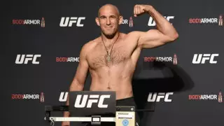Российского бойца уволили из UFC