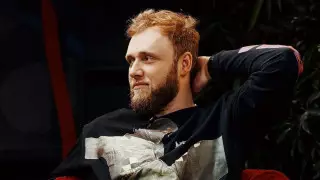 Не дал кулачок: в Алматы заметили участника шоу "Что было дальше?"