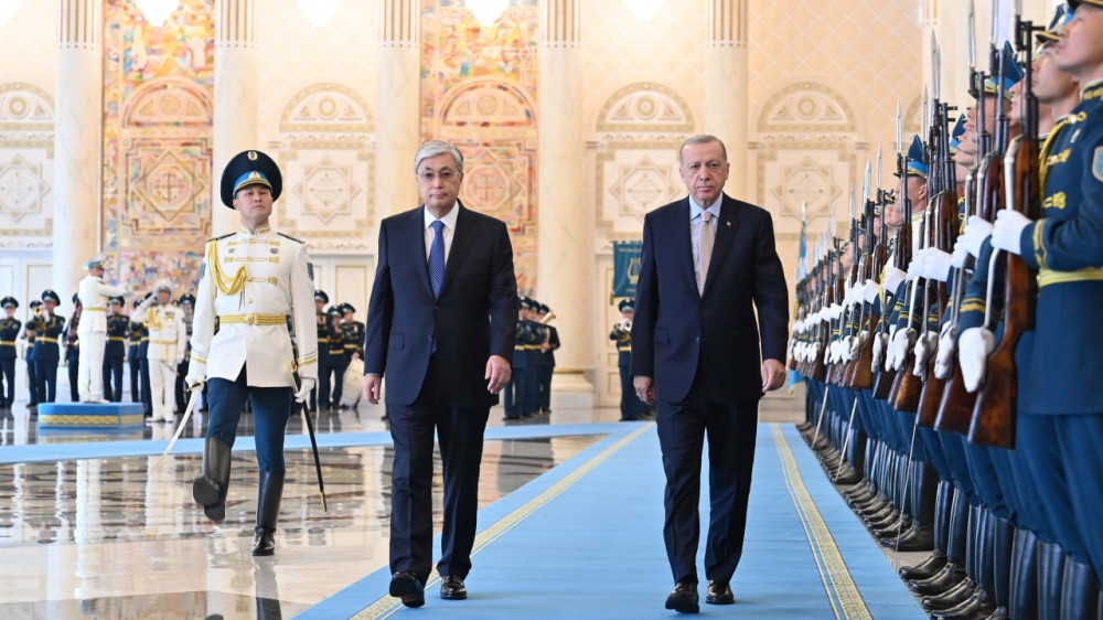 Церемония встречи Эрдогана прошла в Акорде