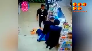 Покупательница одним ударом уложила 18-летнюю кассиршу в магазине Караганды