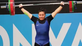 Победа Казахстана? Две штангистки разделили медаль ЧА