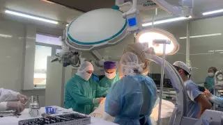 Операцию на позвоночник нового типа впервые сделали в Алматы