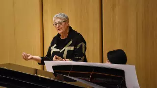 Итальянский коуч проводит мастер-класс для певцов Академии Astana Opera