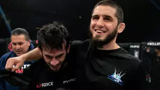 "Так принято". Тренер рассказал об уличных драках Ислама Махачева