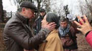 "Фильм их потряс". Что известно о картине "Мама, я живая!", победившей в Каннах