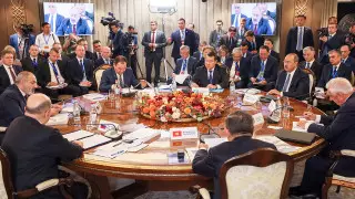 Алихан Смаилов призвал страны ЕАЭС устранить барьеры в госзакупках